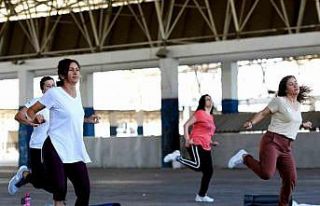 Muratpaşa’da 16 noktada ücretsiz step, zumba ve...