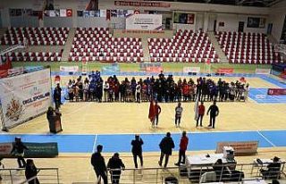 Muş’ta ’Okul Sporları Badminton Gençler Grup...