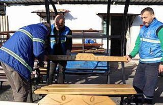 Nazilli Belediyesi’nden yeşil alanlara yeni bank