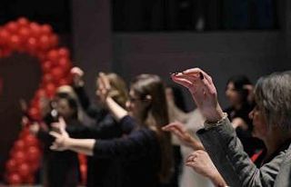 Nilüferli çiftlerden Sevgililer Günü tangosu