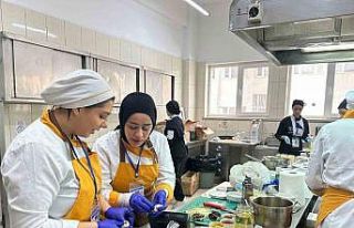 Öğrenciler en iyi yemeği yapmak için yarıştı