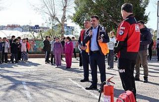 Öğrencilere afet eğitimi verildi