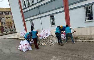 Okulların bakımını yükümlüler yaptı