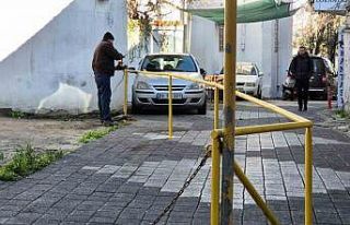 Ölçüm yapınca sokağın yarısı onun çıktı,...