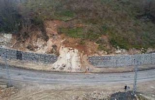 Ordu’da heyelanda istinat duvarı çöktü