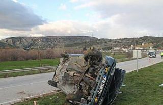 Otomobil takla attı: 3 yaralı