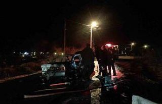 Otomobilde yangın çıktı: 1 kişi öldü, 2 kişi...