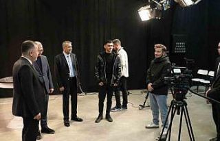 Rektör Kırışık, "Genç iletişimcileri sektöre...