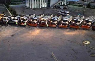 Sakarya Büyükşehir ekipleri kar yağışına hazır:...