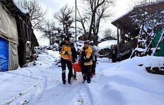 Samsun’da sağlık ekipleri, zorlu kış şartlarında...