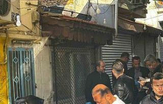 Sandalyede oturur halde ölü bulunan şahsın kimliği...