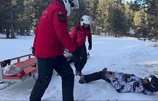 Sarıkamış’ta JAK’tan yaralı kurtarma tatbikatı