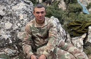 Şehit Piyade Sözleşmeli Er Uslu’nun ailesinin...