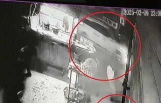 Seyyar köftecinin ölümden saniyelerle kurtulduğu...