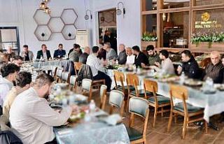 Siirt Valisi Kızılkaya basın mensupları ile bir...