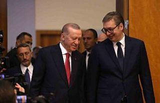 Sırbistan Cumhurbaşkanı Vucic, berberini Cumhurbaşkanı...