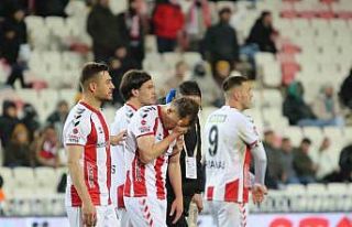 Sivasspor’da Ziya Erdal hastaneye kaldırıldı