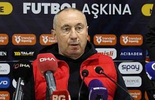 Stanimir Stoilov: "Oyuncularımız ellerinden...