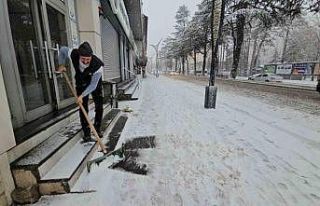 Tatvan’da kar yağışı