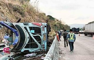 Tayland’da otobüs devrildi: 18 ölü, 31 yaralı