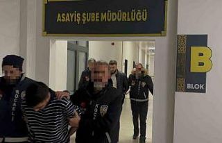 Tekerlekli sandalyeye bağlı yaşayan zanlı kardeşiyle...