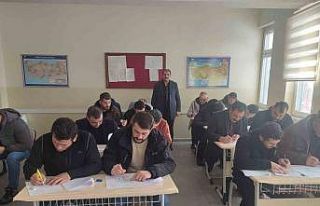 Tercan’da avcılar kursu bitirip belgelerini aldılar