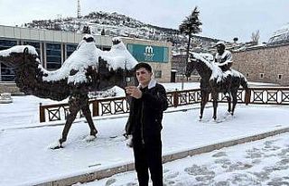 Tokat beyaza büründü, kent merkezinde kartpostallık...