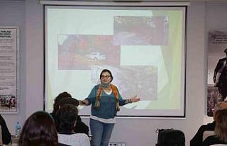 Toprak Okulu’nda uygulamalı budama eğitimine yoğun...