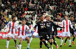 Trendyol Süper Lig: Sivasspor: 0 - Beşiktaş: 0...