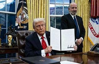 Trump, plastik pipet kullanımına geçilmesini içeren...