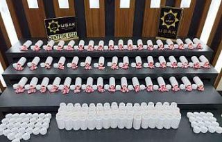 Uşak’ta otomobil içerisinde çok sayıda uyuşturucu...