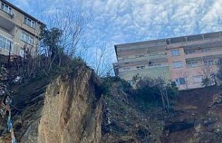 Üsküdar’da toprak kayması: 2 bina boşaltıldı