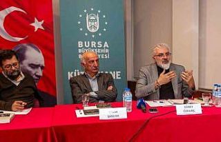 Usta yazarlar Nâzım’ı yazma serüvenlerini anlattı