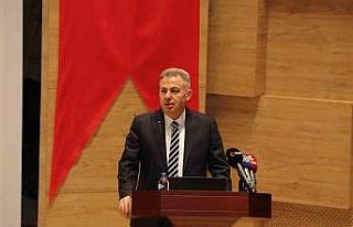 Vali Elban: "İzmir’i Santorini kaynaklı deprem...
