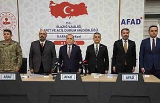 Vali Hatipoğlu: "Asrın felaketinde tüm Türkiye...