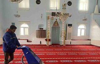 Vezirköprü camilerinde Ramazan temizliği