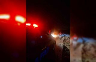 Yalova’da kar yağışı kaza getirdi, mahsur kalan...