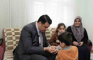 Yılmaz’dan engelli ailelere ziyaret