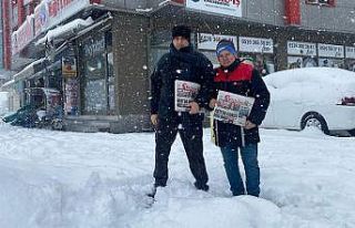 Yoğun kar ve soğuk gazete dağıtımını durduramadı