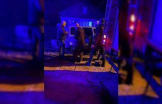 Zonguldak’ta hafif ticari araç inşaat halindeki...