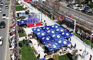 14 Mart’ta sağlık emekçileri unutulmadı