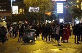 Adana’da izinsiz gösteri yapan gruba polisten müdahale