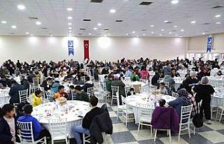 Aliağalılar ilk iftarda bir araya geldi