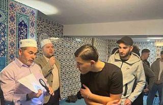 Almanya’daki Nippes Fatih Camii’nde Sakal-ı Şerif...