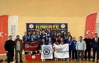 Anadolu Üniversitesi Kadın Karate Takımı Türkiye...