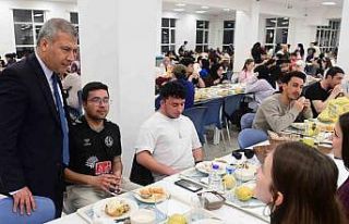 Anadolu Üniversitesi’nde yapay zekâ toplantısı...