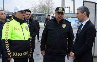 Ankara-İzmir karayolunda ağır vasıta araçların...