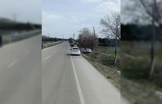 Ankara’da kontrolden çıkan araç şarampole uçtu:...