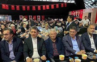 Antalya’da MHP’liler iftar yemeğinde buluştu