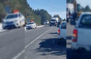 Ardahan’da ambulans kaza yaptı: 3 yaralı